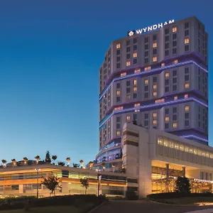 Wyndham Grand Europe Otel